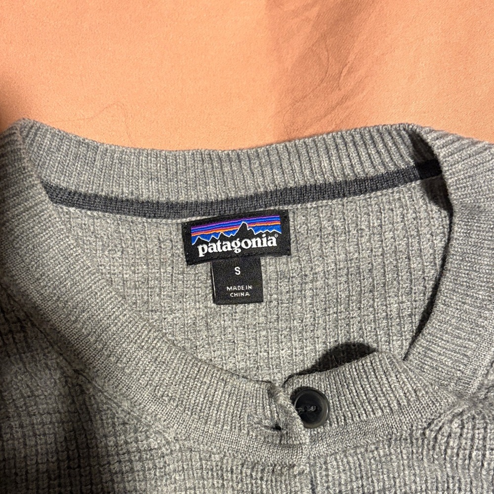 Patagonia Women’s Gray Crewneck Sweater